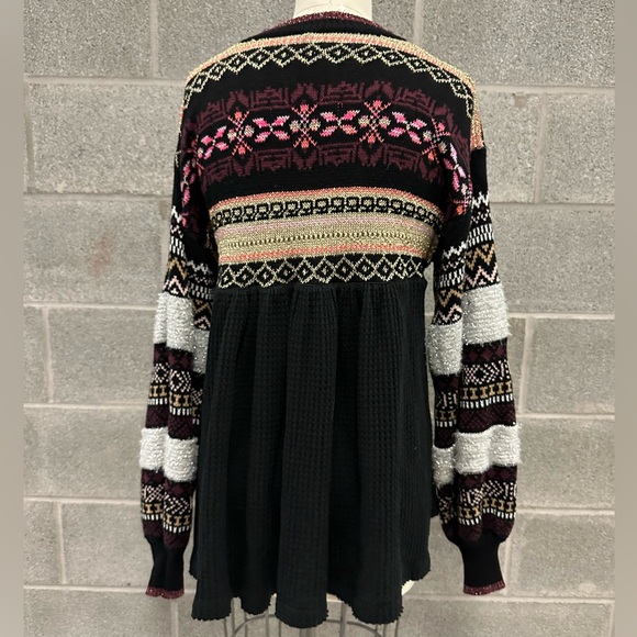 FREE PEOPLE sz XS Babydoll CABIN FEVER Swit Sweater Black Fair isle - Picture 7 of 7